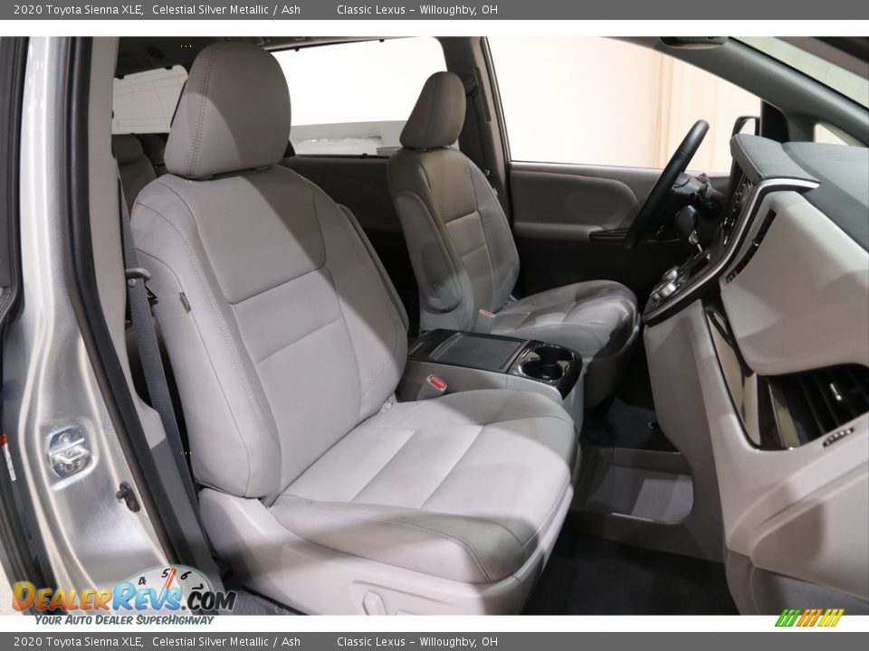 2020 Toyota Sienna XLE Celestial Silver Metallic / Ash Photo #20
