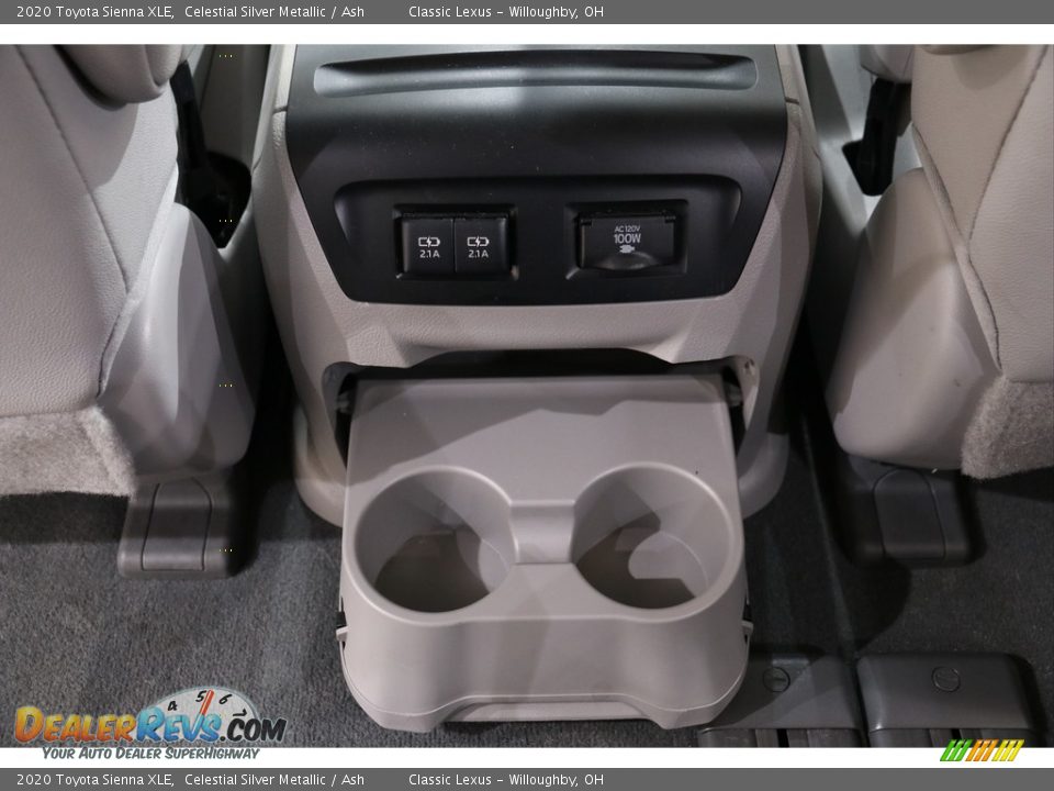 2020 Toyota Sienna XLE Celestial Silver Metallic / Ash Photo #25