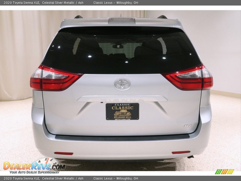 2020 Toyota Sienna XLE Celestial Silver Metallic / Ash Photo #27