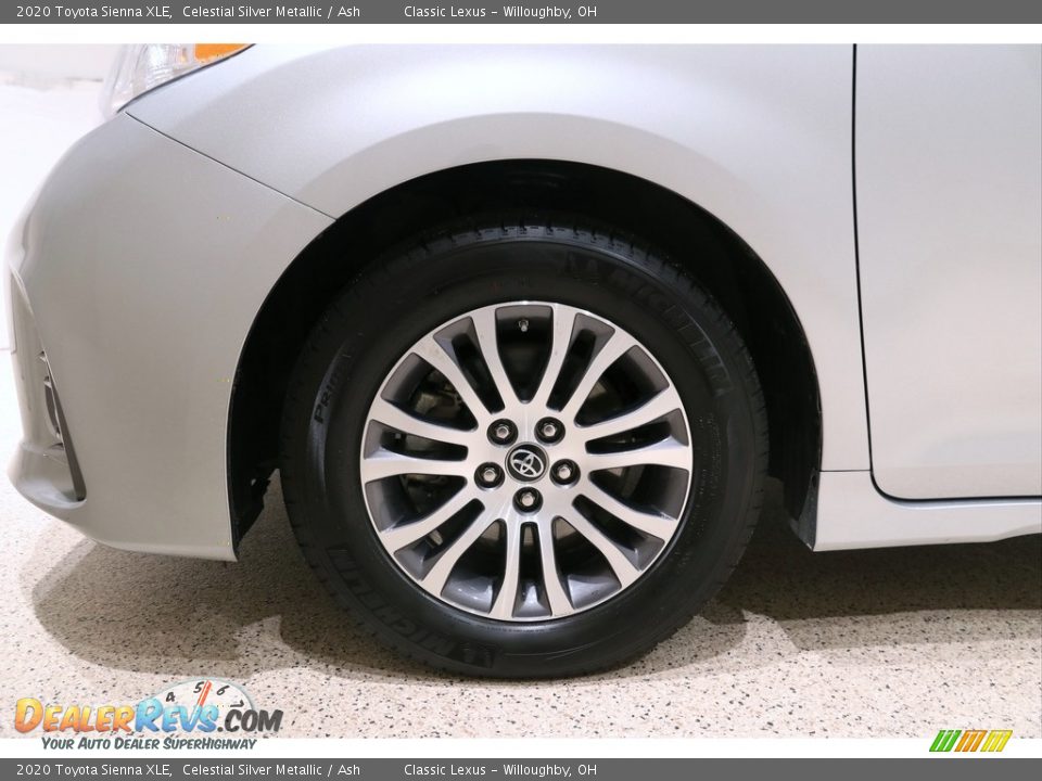 2020 Toyota Sienna XLE Celestial Silver Metallic / Ash Photo #29