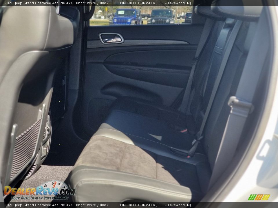 2020 Jeep Grand Cherokee Altitude 4x4 Bright White / Black Photo #9