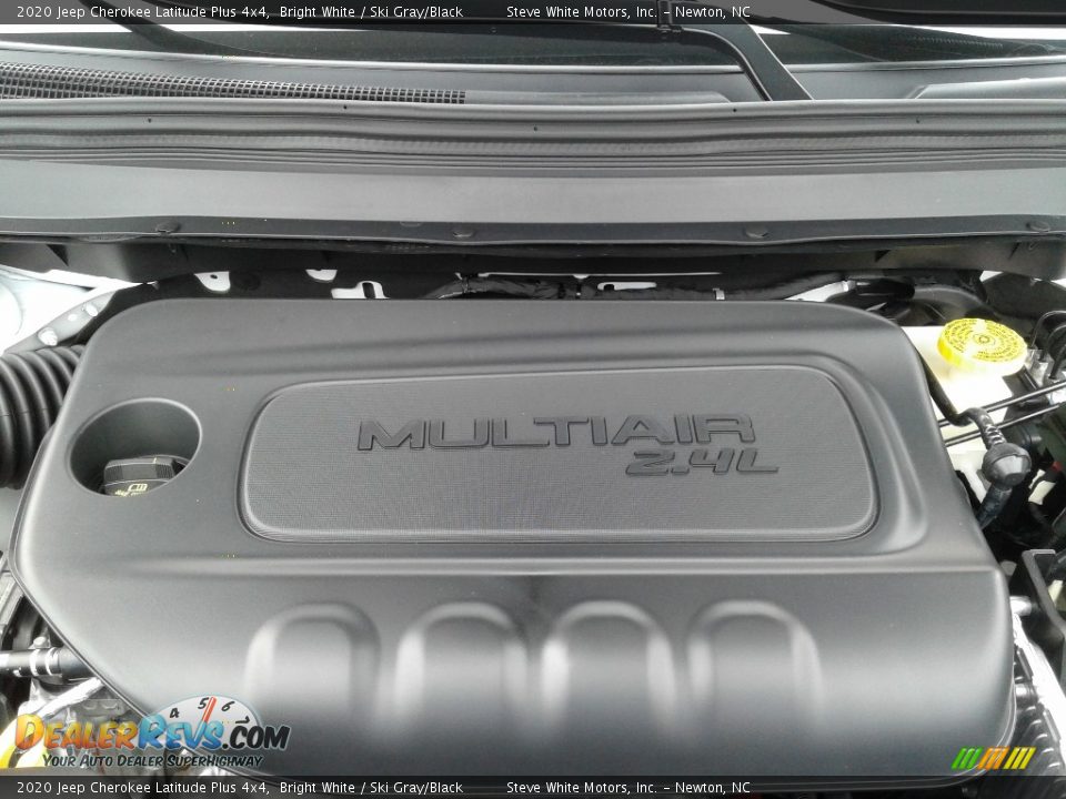 2020 Jeep Cherokee Latitude Plus 4x4 Bright White / Ski Gray/Black Photo #9