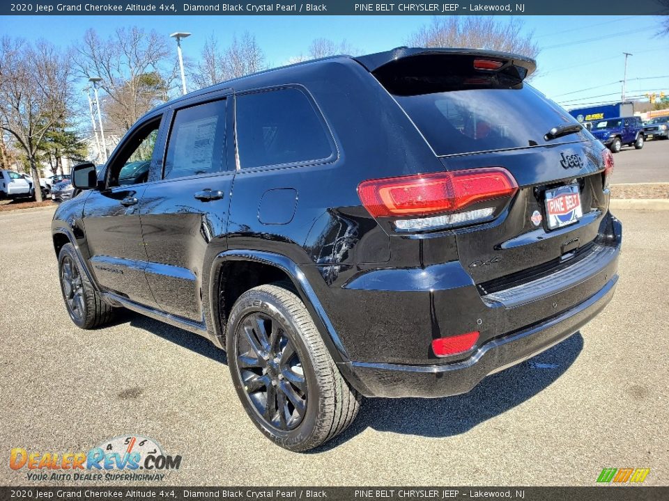2020 Jeep Grand Cherokee Altitude 4x4 Diamond Black Crystal Pearl / Black Photo #6