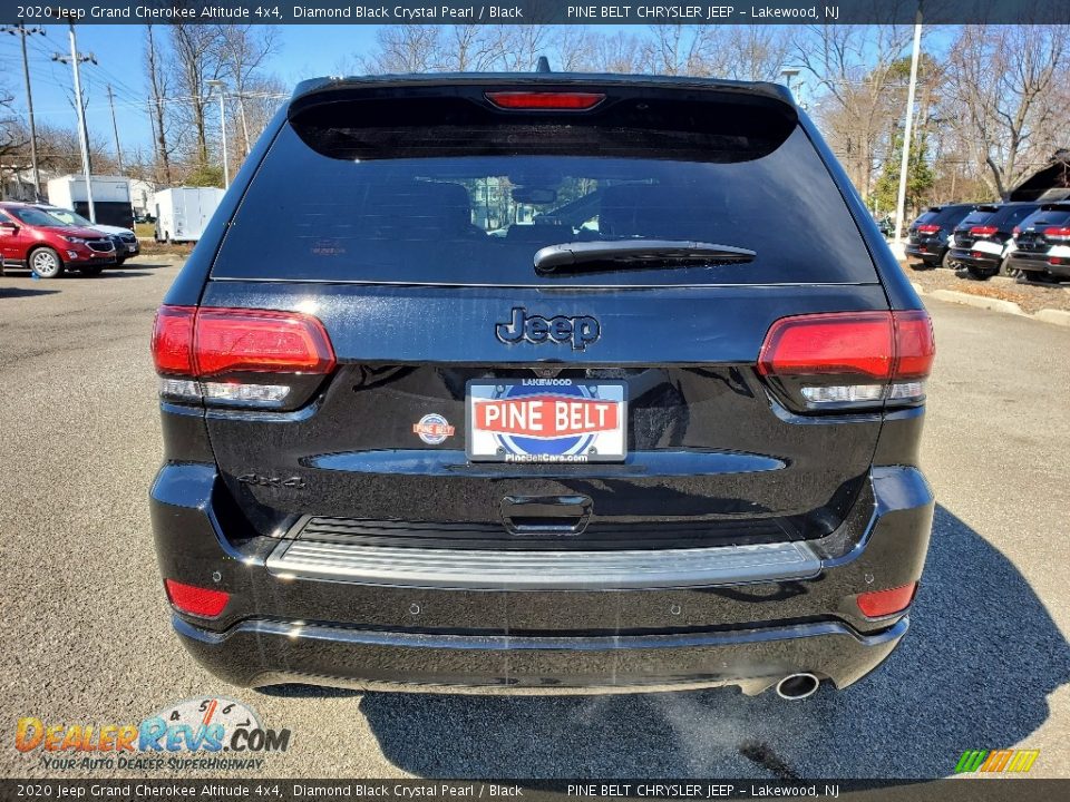 2020 Jeep Grand Cherokee Altitude 4x4 Diamond Black Crystal Pearl / Black Photo #7