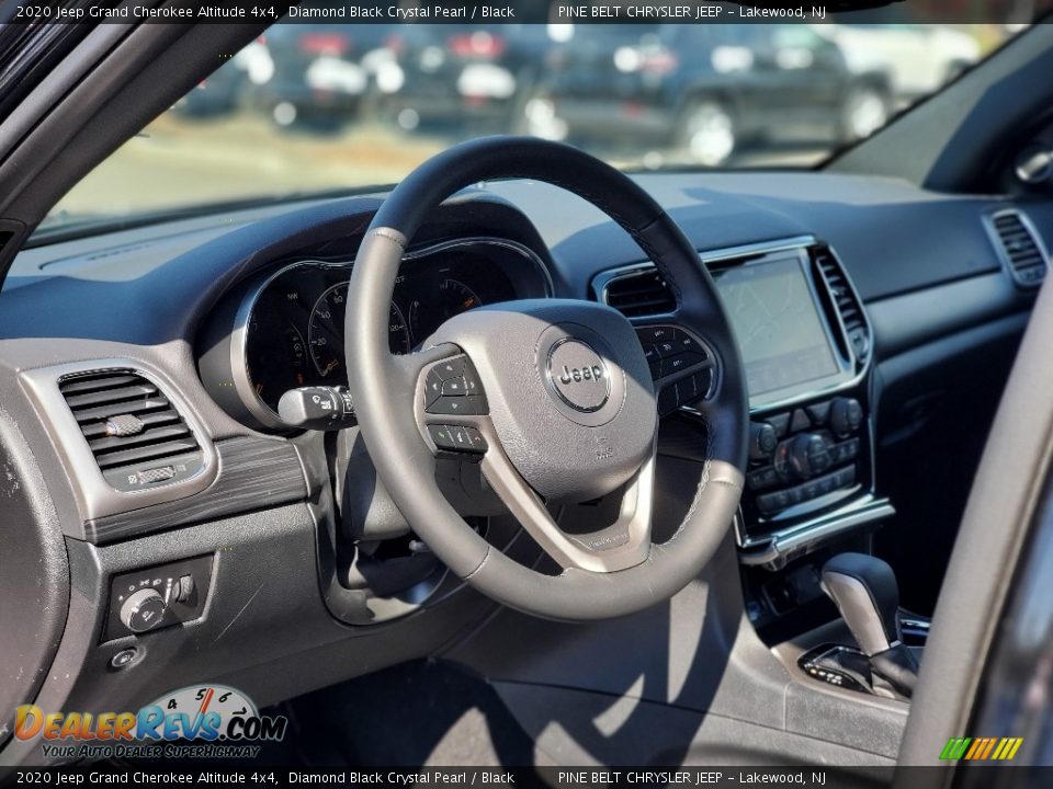 2020 Jeep Grand Cherokee Altitude 4x4 Diamond Black Crystal Pearl / Black Photo #10