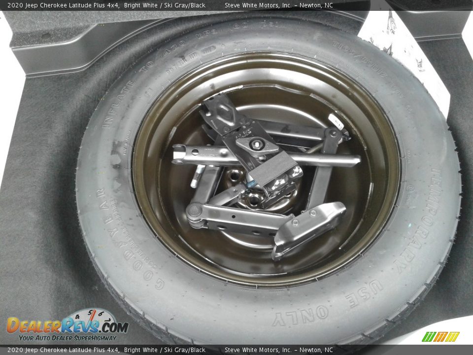 2020 Jeep Cherokee Latitude Plus 4x4 Bright White / Ski Gray/Black Photo #15