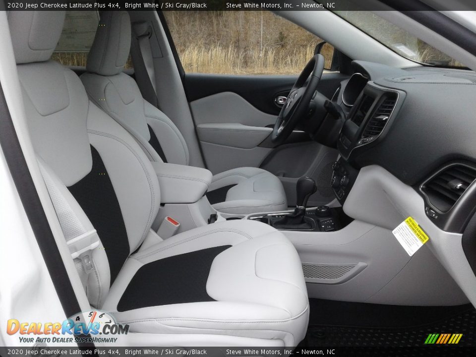 2020 Jeep Cherokee Latitude Plus 4x4 Bright White / Ski Gray/Black Photo #17