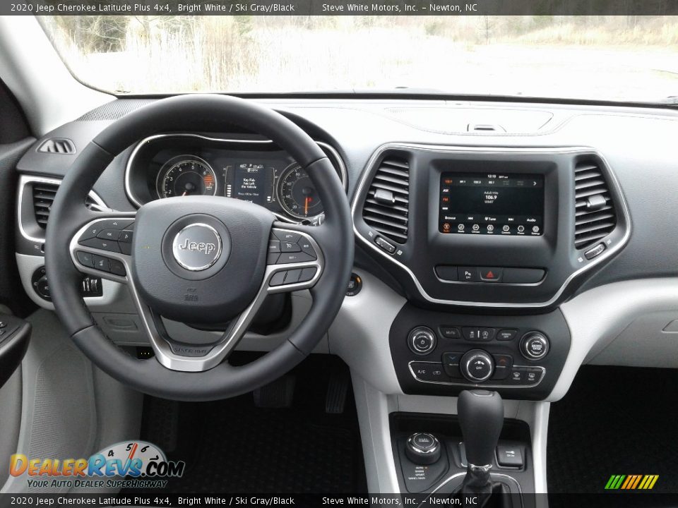 2020 Jeep Cherokee Latitude Plus 4x4 Bright White / Ski Gray/Black Photo #18