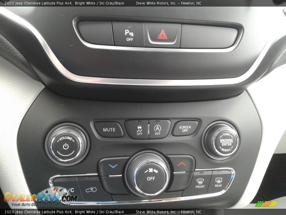 2020 Jeep Cherokee Latitude Plus 4x4 Bright White / Ski Gray/Black Photo #26