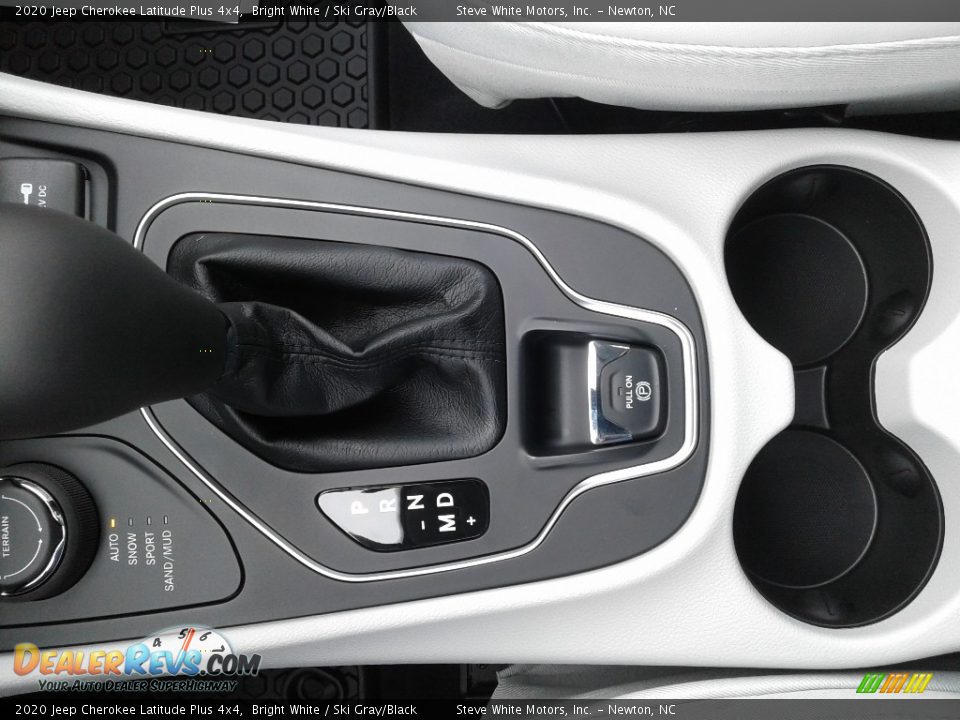 2020 Jeep Cherokee Latitude Plus 4x4 Bright White / Ski Gray/Black Photo #28