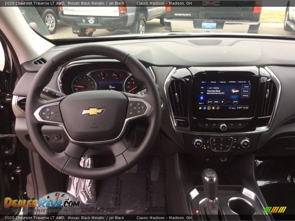 2020 Chevrolet Traverse LT AWD Mosaic Black Metallic / Jet Black Photo #3