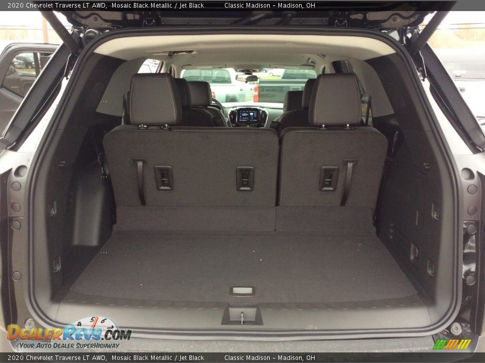 2020 Chevrolet Traverse LT AWD Mosaic Black Metallic / Jet Black Photo #24