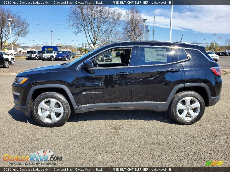 2020 Jeep Compass Latitude 4x4 Diamond Black Crystal Pearl / Black Photo #4