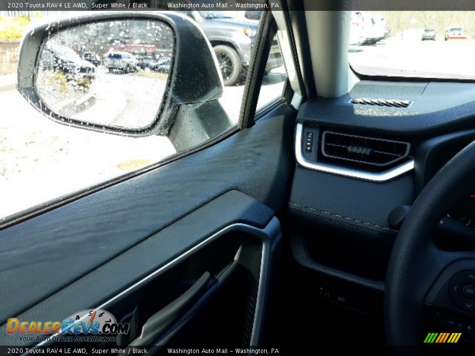 2020 Toyota RAV4 LE AWD Super White / Black Photo #7