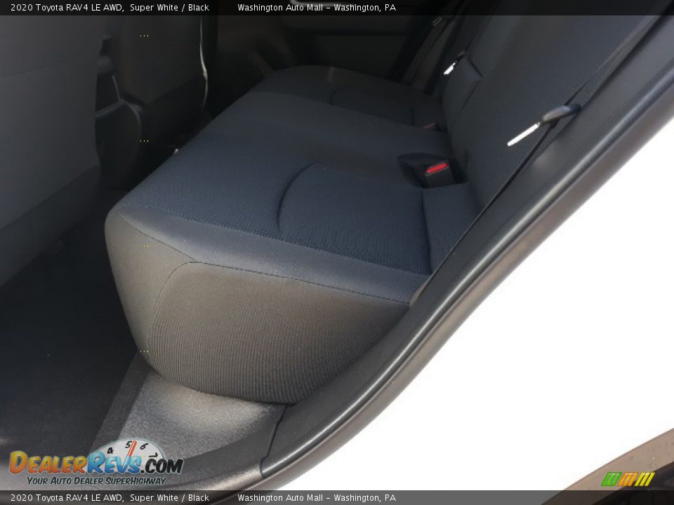 2020 Toyota RAV4 LE AWD Super White / Black Photo #28