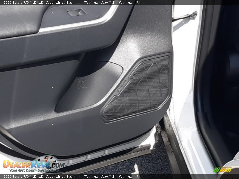 2020 Toyota RAV4 LE AWD Super White / Black Photo #30