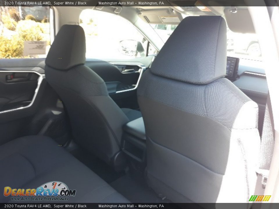 2020 Toyota RAV4 LE AWD Super White / Black Photo #31