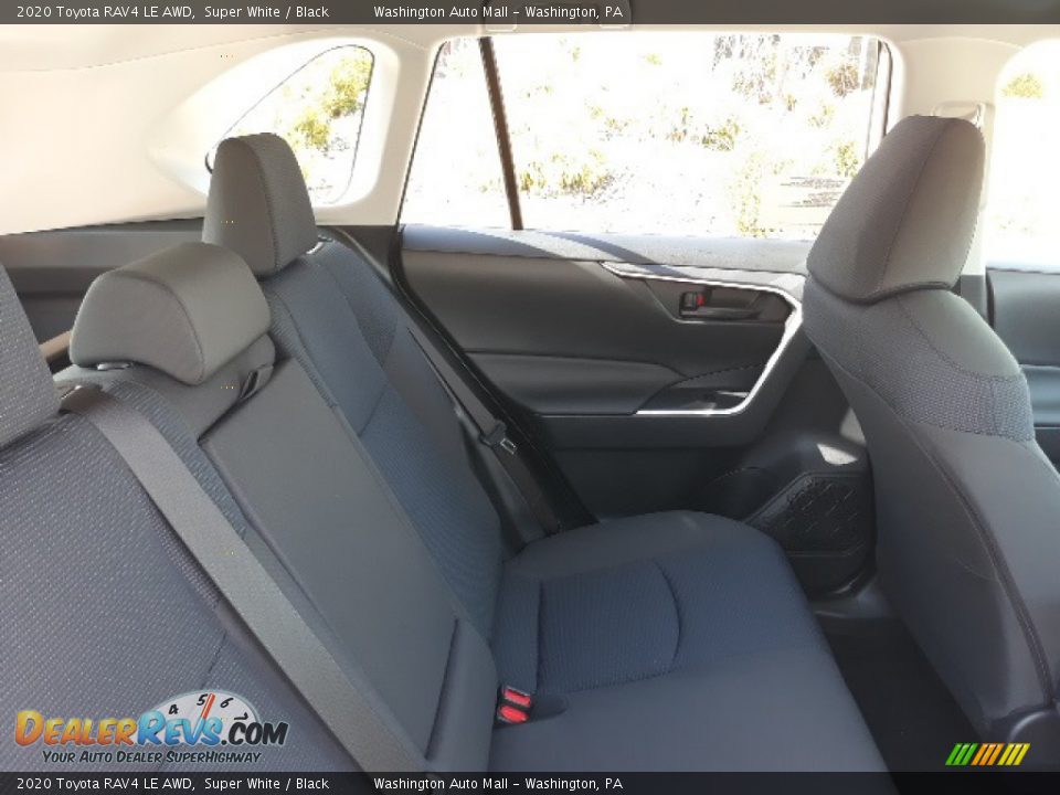 2020 Toyota RAV4 LE AWD Super White / Black Photo #32