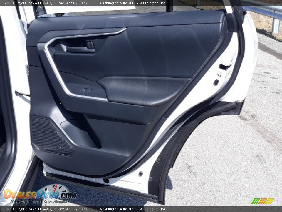 2020 Toyota RAV4 LE AWD Super White / Black Photo #35