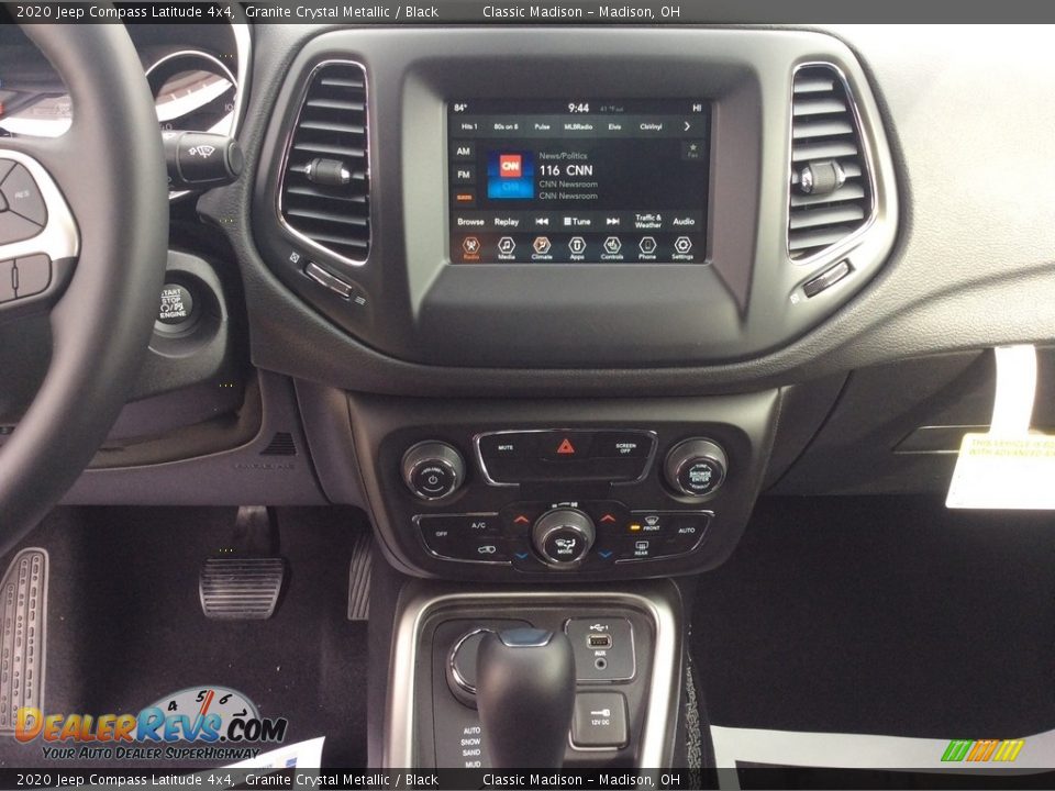 2020 Jeep Compass Latitude 4x4 Granite Crystal Metallic / Black Photo #13