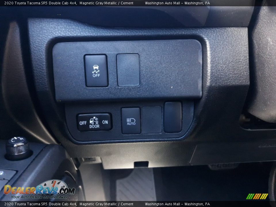 2020 Toyota Tacoma SR5 Double Cab 4x4 Magnetic Gray Metallic / Cement Photo #9