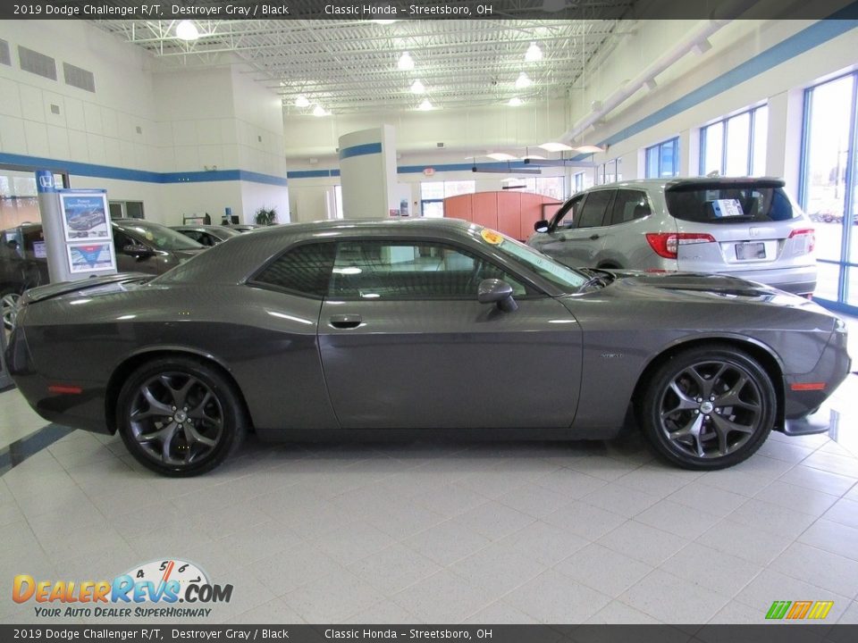 Destroyer Gray 2019 Dodge Challenger R/T Photo #4