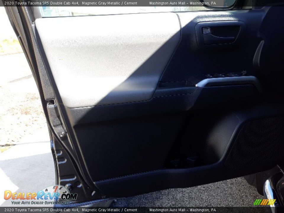 2020 Toyota Tacoma SR5 Double Cab 4x4 Magnetic Gray Metallic / Cement Photo #25