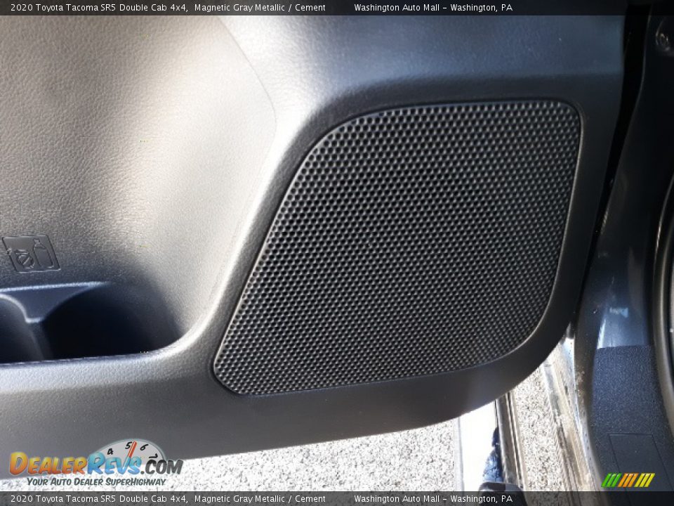 2020 Toyota Tacoma SR5 Double Cab 4x4 Magnetic Gray Metallic / Cement Photo #32