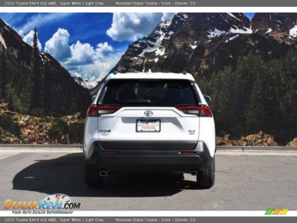 2020 Toyota RAV4 XLE AWD Super White / Light Gray Photo #4