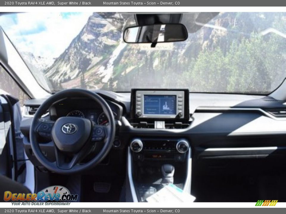2020 Toyota RAV4 XLE AWD Super White / Black Photo #7