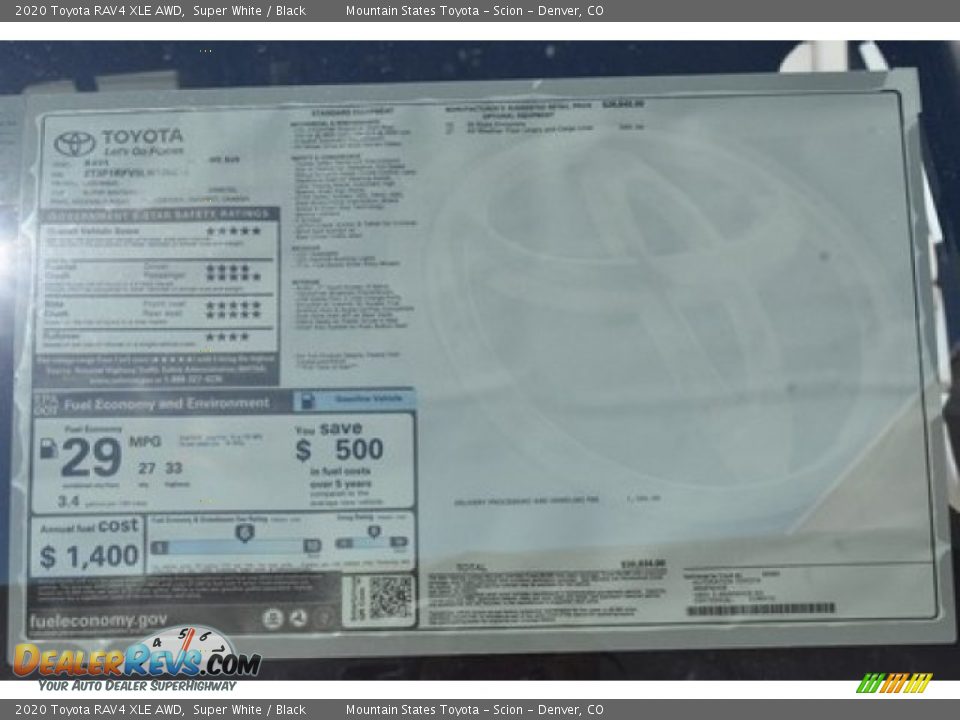 2020 Toyota RAV4 XLE AWD Super White / Black Photo #10