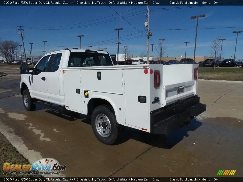 2020 Ford F350 Super Duty XL Regular Cab 4x4 Chassis Utility Truck Oxford White / Medium Earth Gray Photo #6