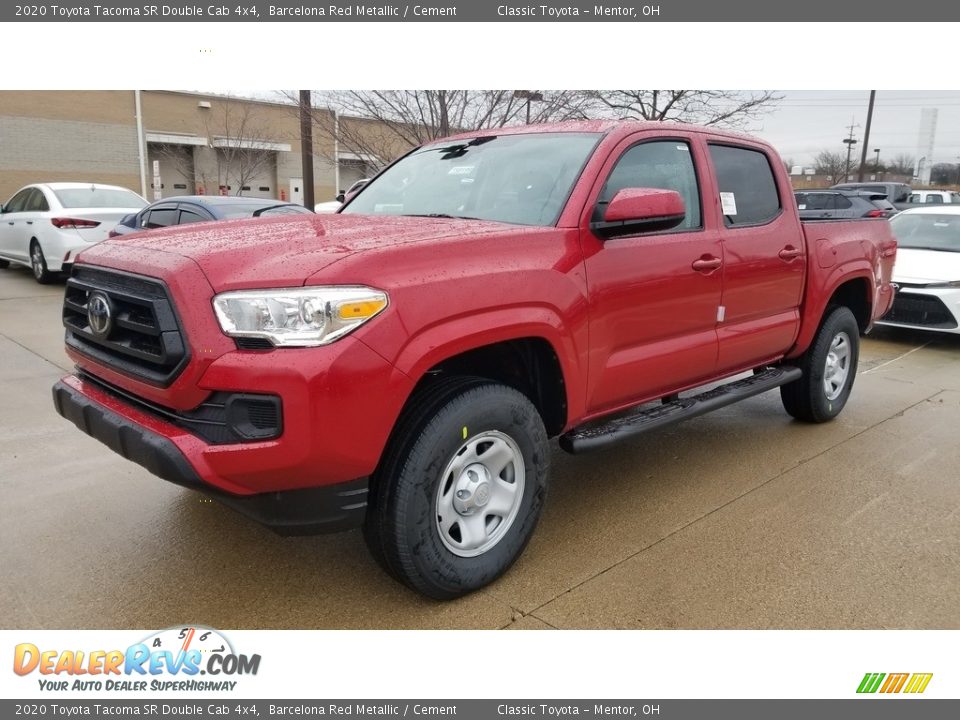 Front 3/4 View of 2020 Toyota Tacoma SR Double Cab 4x4 Photo #1