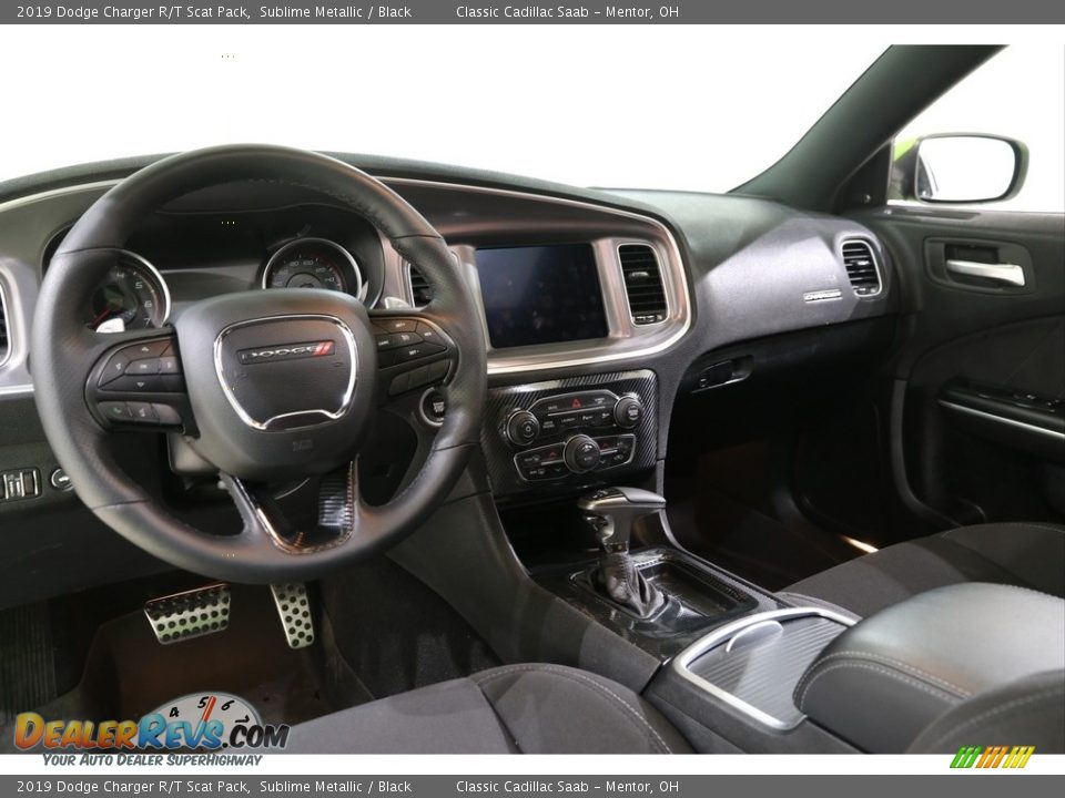 Dashboard of 2019 Dodge Charger R/T Scat Pack Photo #7