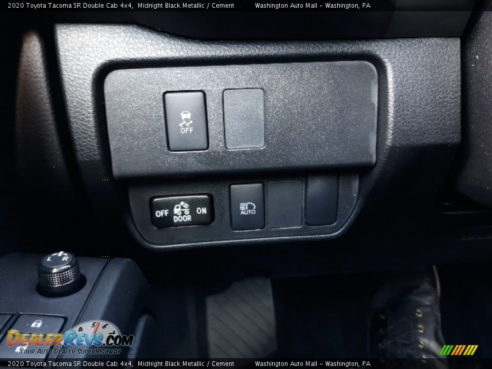 2020 Toyota Tacoma SR Double Cab 4x4 Midnight Black Metallic / Cement Photo #9