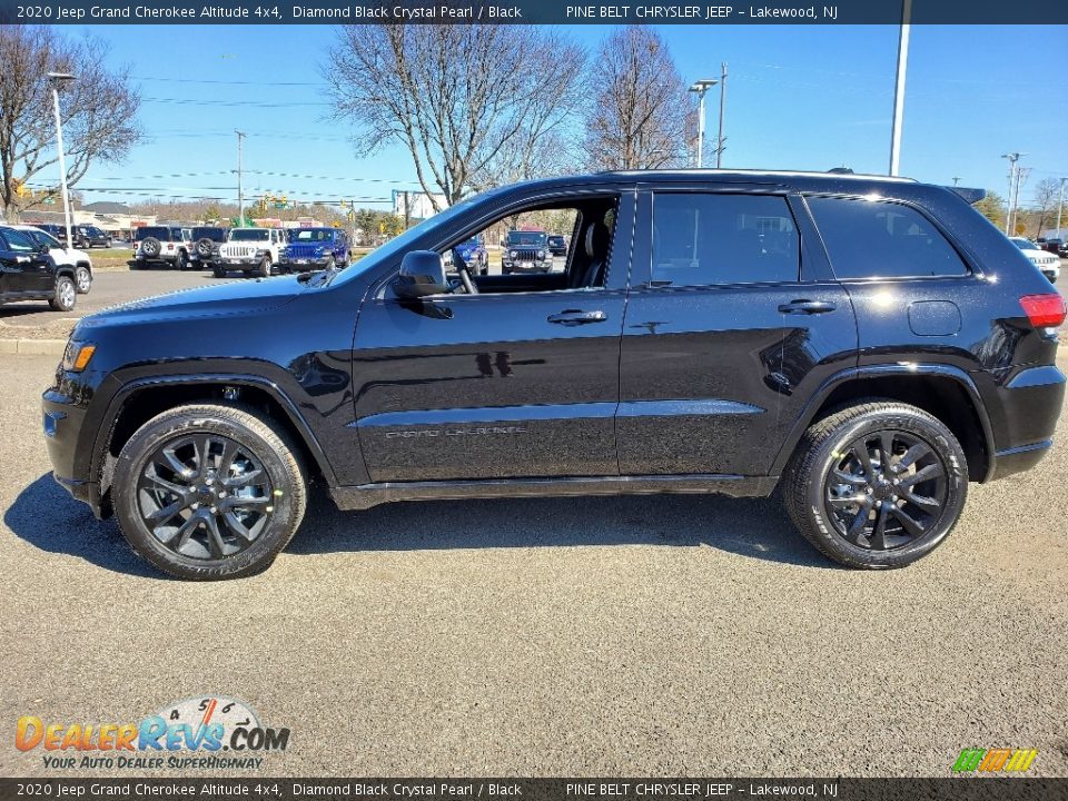 2020 Jeep Grand Cherokee Altitude 4x4 Diamond Black Crystal Pearl / Black Photo #4