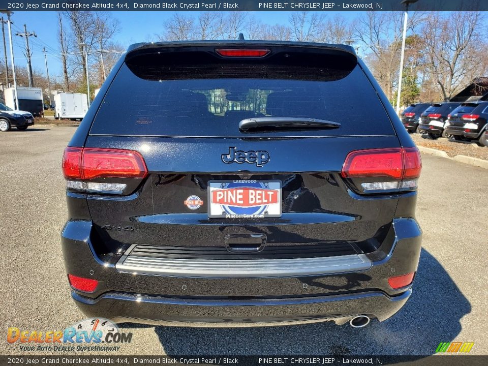 2020 Jeep Grand Cherokee Altitude 4x4 Diamond Black Crystal Pearl / Black Photo #7