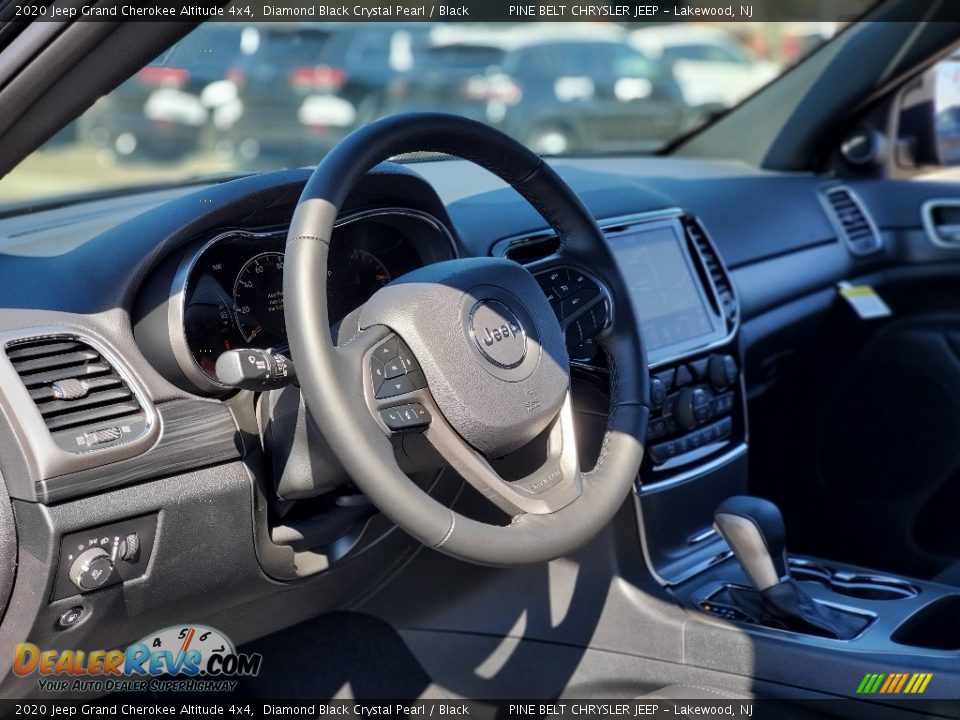 2020 Jeep Grand Cherokee Altitude 4x4 Diamond Black Crystal Pearl / Black Photo #10