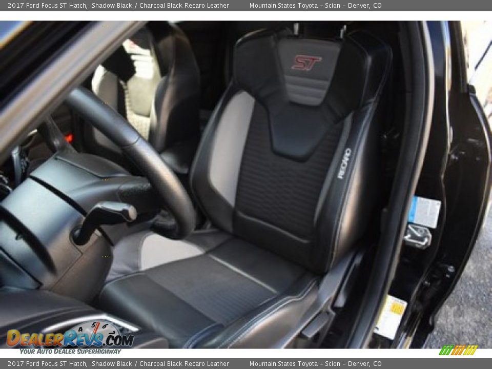 Front Seat of 2017 Ford Focus ST Hatch Photo #12