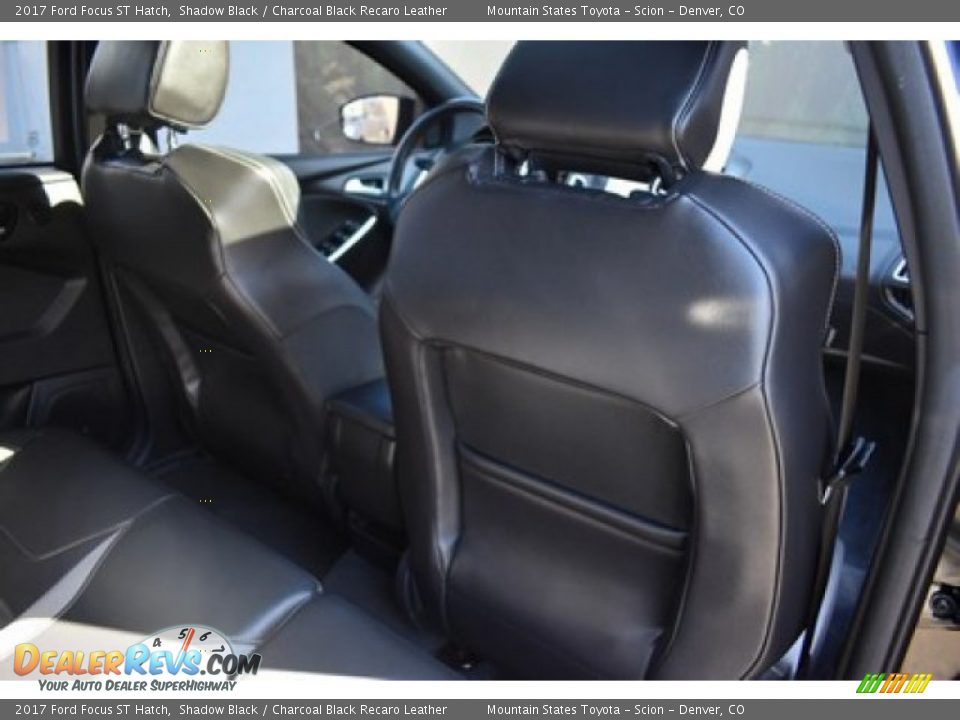 2017 Ford Focus ST Hatch Shadow Black / Charcoal Black Recaro Leather Photo #20