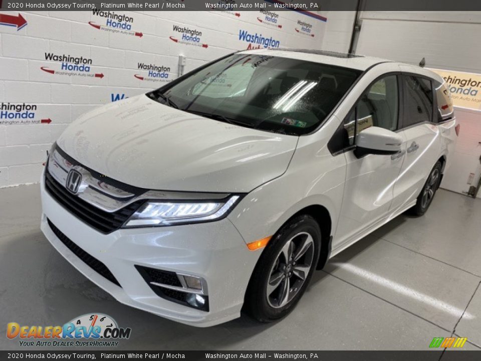 2020 Honda Odyssey Touring Platinum White Pearl / Mocha Photo #4