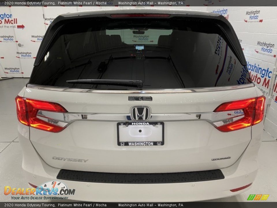2020 Honda Odyssey Touring Platinum White Pearl / Mocha Photo #7