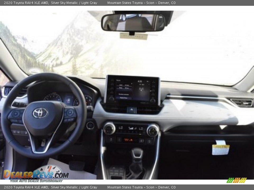 2020 Toyota RAV4 XLE AWD Silver Sky Metallic / Light Gray Photo #7