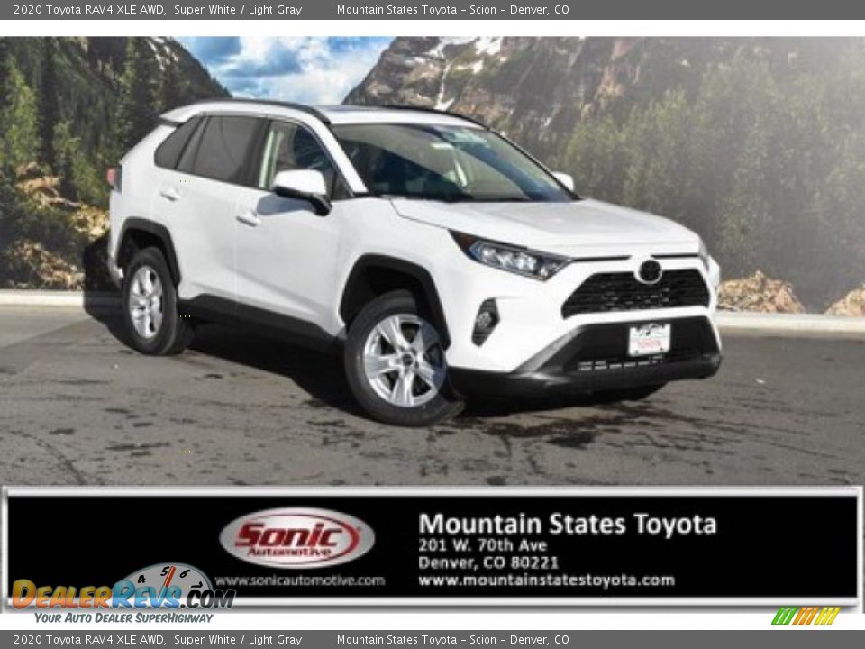 2020 Toyota RAV4 XLE AWD Super White / Light Gray Photo #1