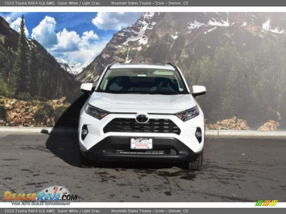 2020 Toyota RAV4 XLE AWD Super White / Light Gray Photo #2