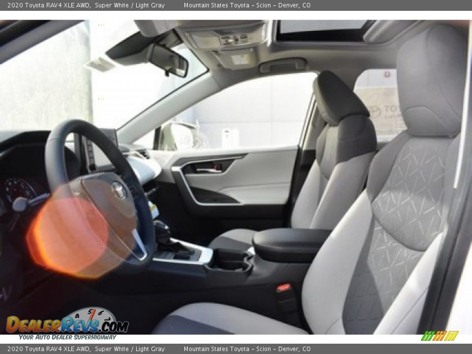 2020 Toyota RAV4 XLE AWD Super White / Light Gray Photo #6