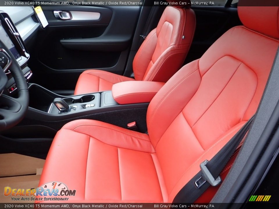 Front Seat of 2020 Volvo XC40 T5 Momentum AWD Photo #7