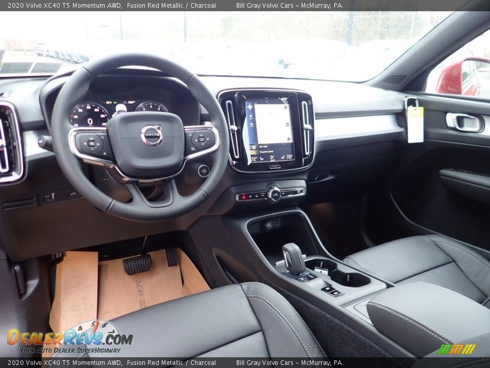 Charcoal Interior - 2020 Volvo XC40 T5 Momentum AWD Photo #9