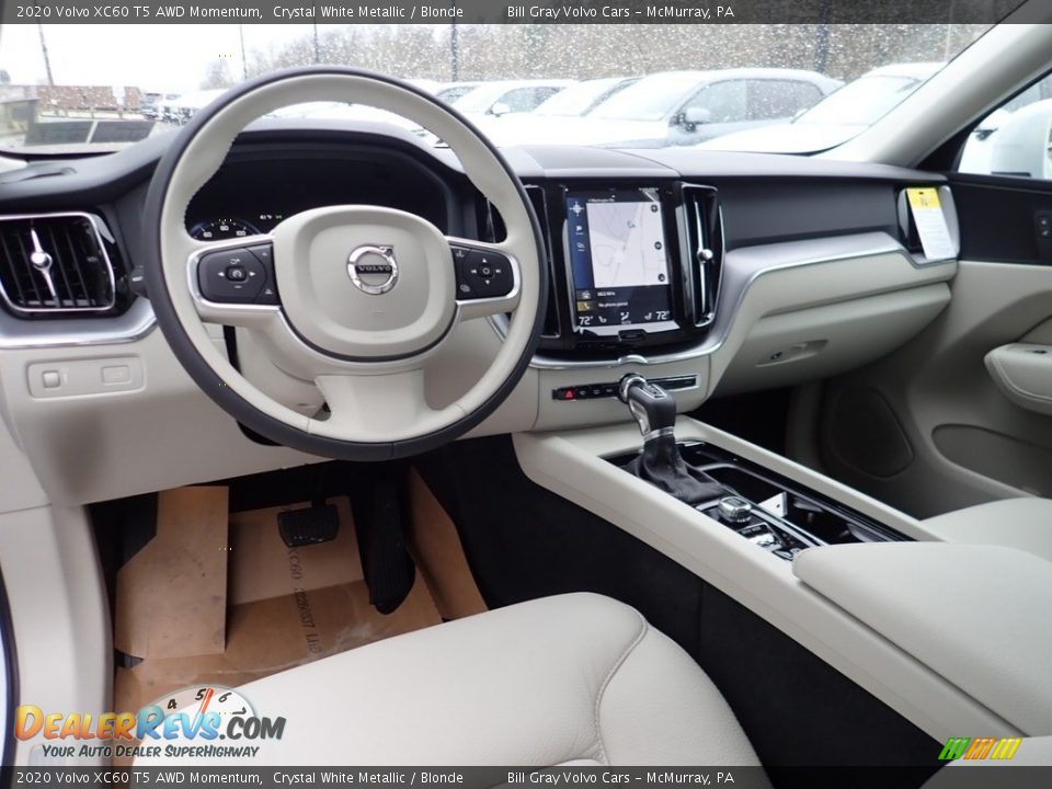 Blonde Interior - 2020 Volvo XC60 T5 AWD Momentum Photo #9