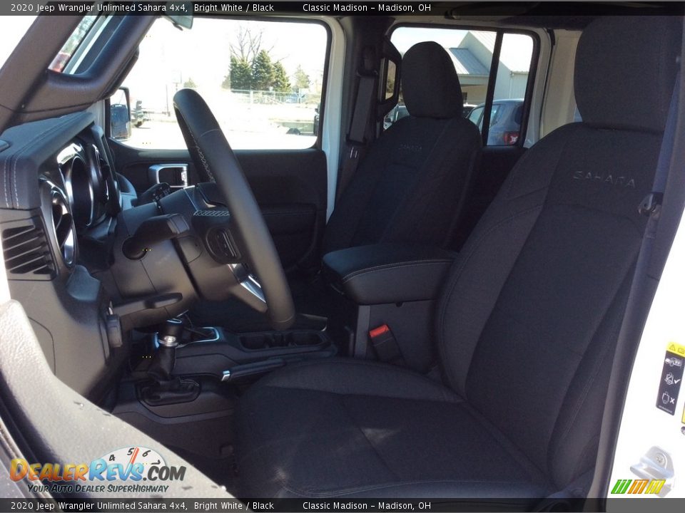 2020 Jeep Wrangler Unlimited Sahara 4x4 Bright White / Black Photo #2